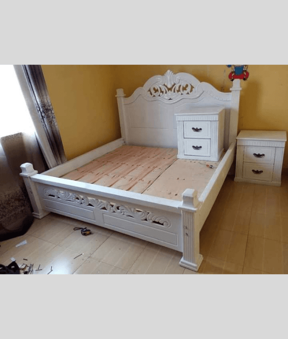 Carole Queen Bed